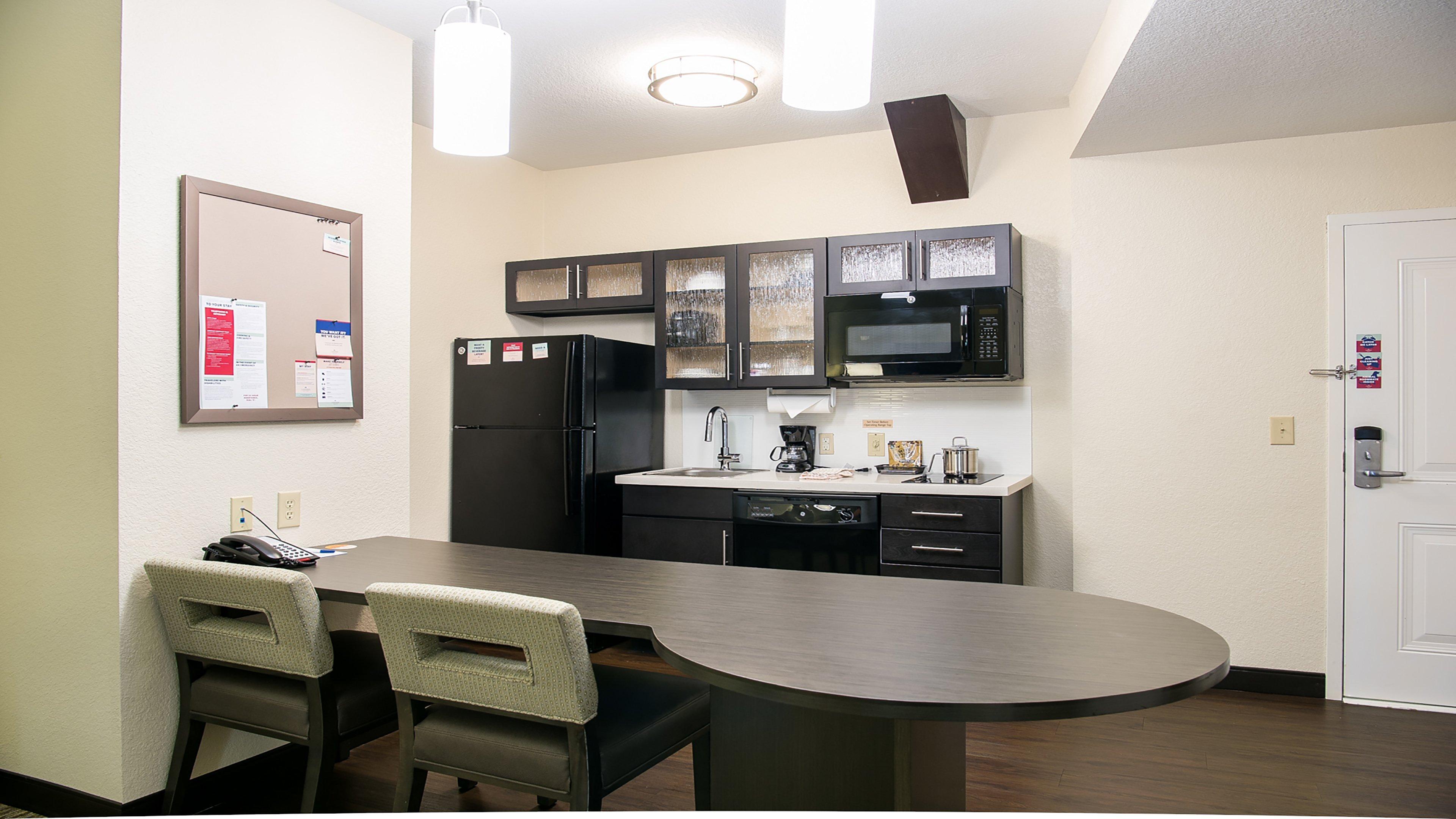 Candlewood Suites Bay City By Ihg Экстерьер фото
