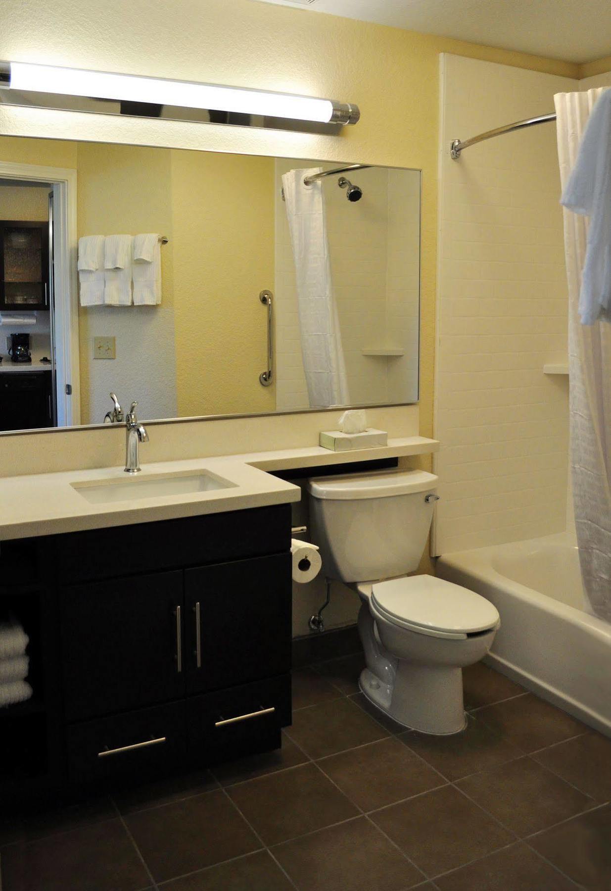 Candlewood Suites Bay City By Ihg Экстерьер фото
