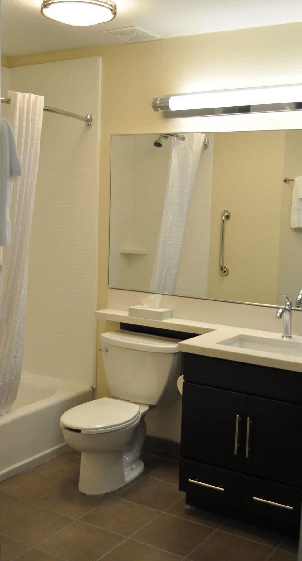 Candlewood Suites Bay City, An Ihg Hotel Экстерьер фото