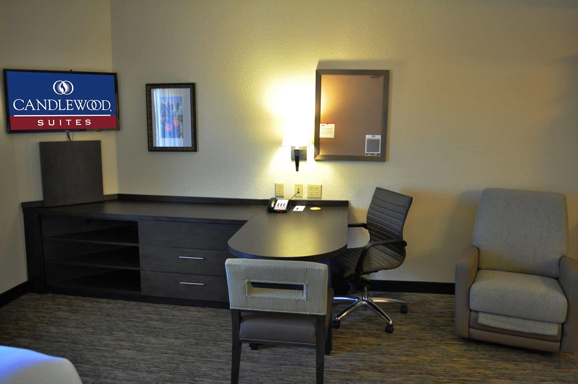 Candlewood Suites Bay City By Ihg Экстерьер фото